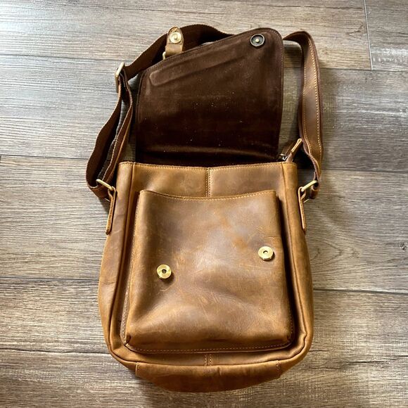Jack & Chris Leather Messenger Bag - Picture 2 of 4